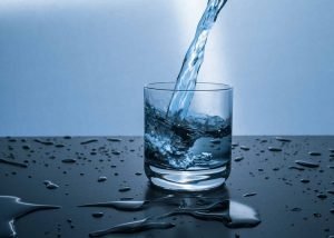 How to remove fluoride from water cheaply